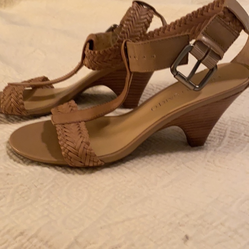 Shoes - Picture 2 of 8